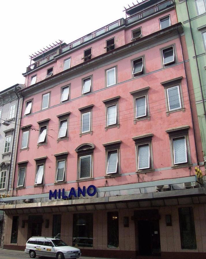 Hotel Milano ตรีเอสเต ภายนอก รูปภาพ